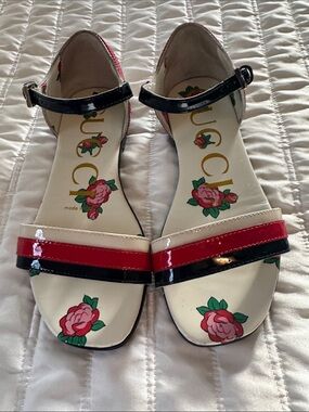 Gucci Floral Patent Leather Sandals in White, Red & Black
